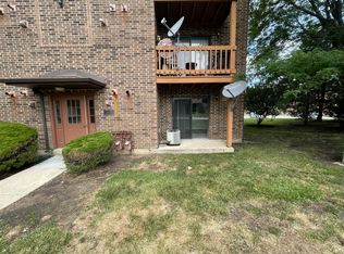 2238 Abbeywood Dr APT D, Lisle, IL 60532