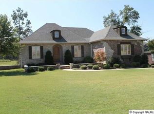 167 Eagle Wing Dr, Decatur, AL 35603