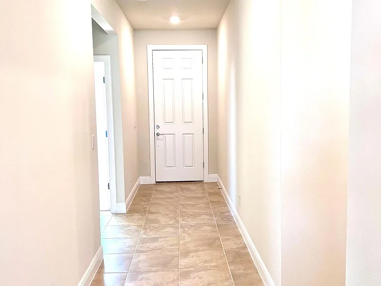 4392 Foggy Oak Ln — Photo 2