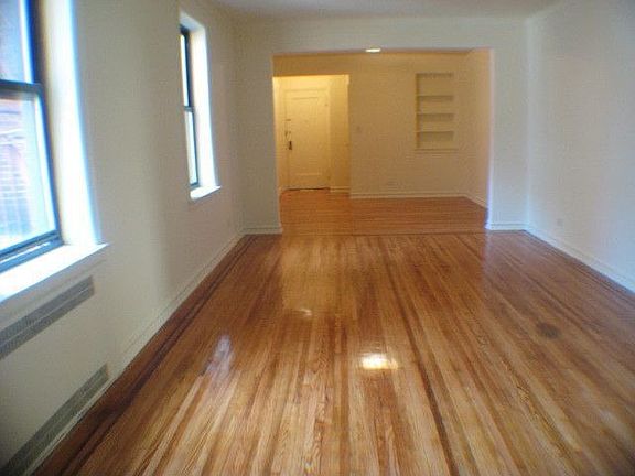 4th image of 3546 74th St APT 201