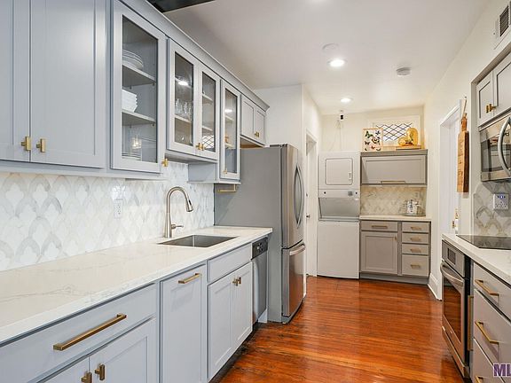 3rd image of 4239 Saint Charles Ave APT H