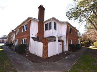 118 Chippenham Dr APT H, Yorktown, VA 23693
