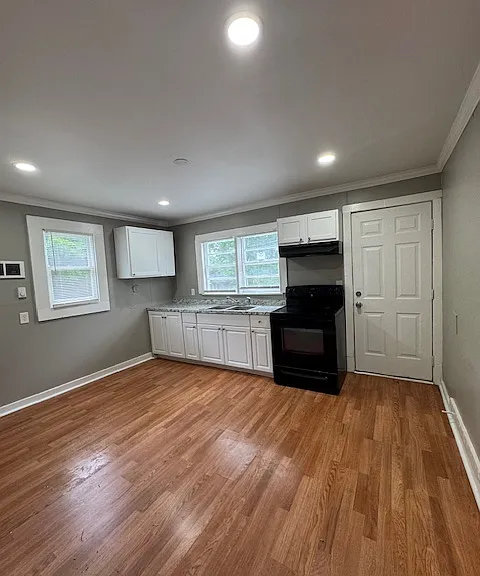511 S 12th St — Photo 3