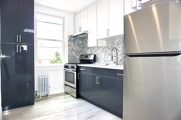 Rented by Astoria Realty | media 1