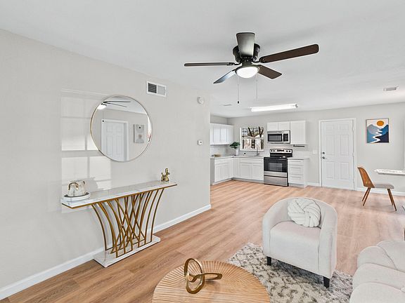 3rd image of 7325 Wilcox Dr