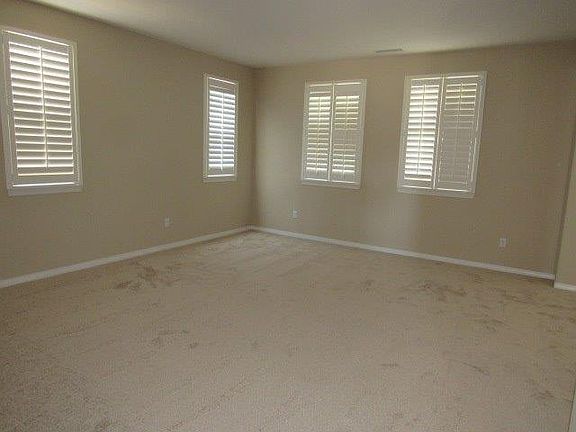 3rd image of 13082 Holmwood Ct