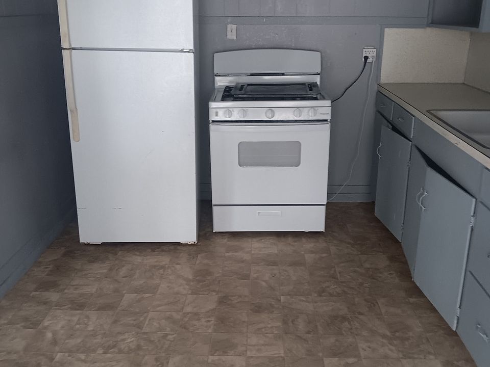 Appliances included!