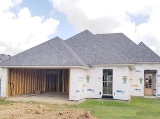 105 Meadow Gate Dr, Lafayette, LA 70508