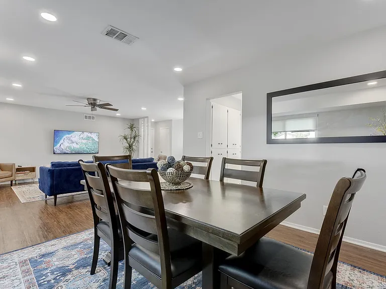 7902 Keneshaw Dr — Photo 11