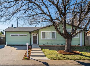 2477 Galaxy Way, Redding, CA 96002
