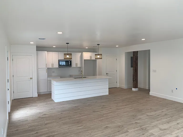 6208 Lake St #3 — Photo 1