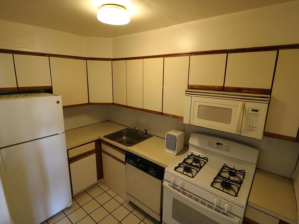 2nd image of 41-25 Kissena Blvd #3J