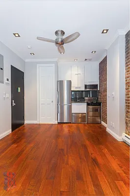 Rented by REAL New York | media 3