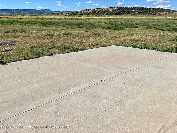 5th image of 480 S Cross L Dr