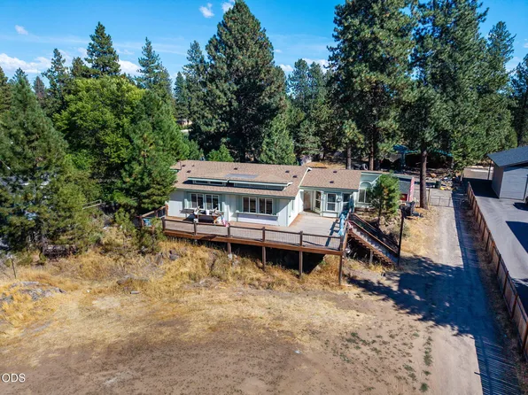 19539 River Woods Dr, Bend, OR 97702