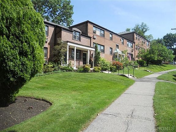 3rd image of 91 Beacon Hill Dr APT C22