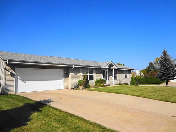 3rd image of 4476 W Thorncrest Dr