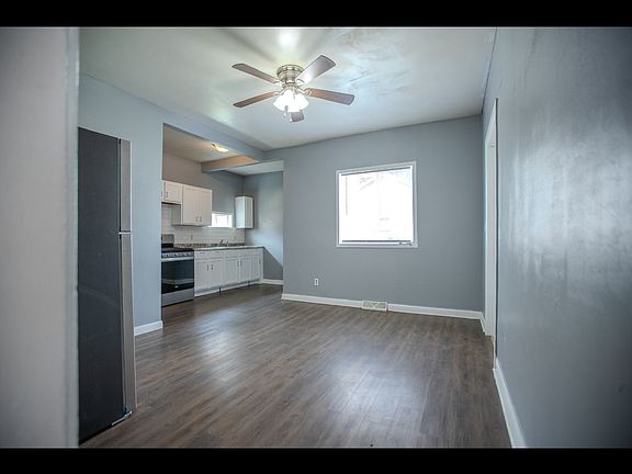 2nd image of 226 S London Ave #1