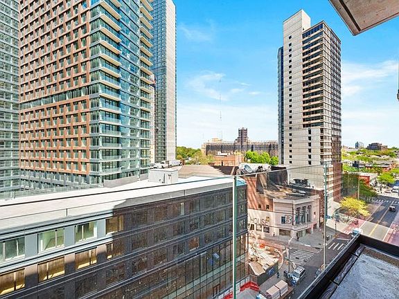 5th image of 570 Fulton St #3J
