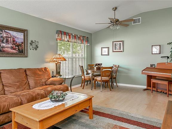 4th image of 30851 Saint Vincent Ct