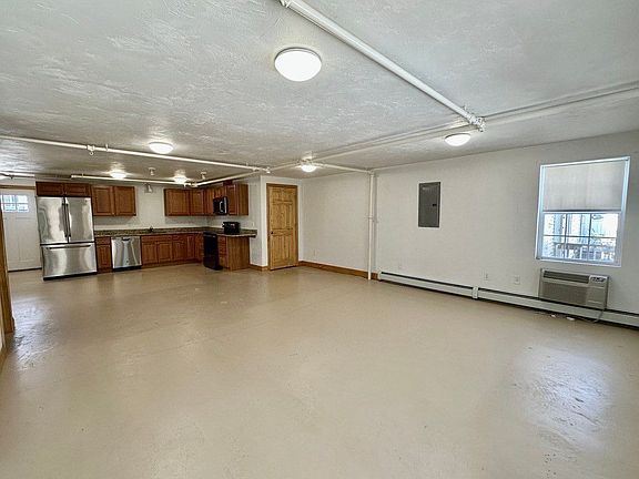 5th image of 32B Rosewood Dr #32B