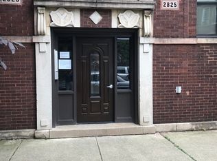 2825 W Nelson St #2E, Chicago, IL 60618