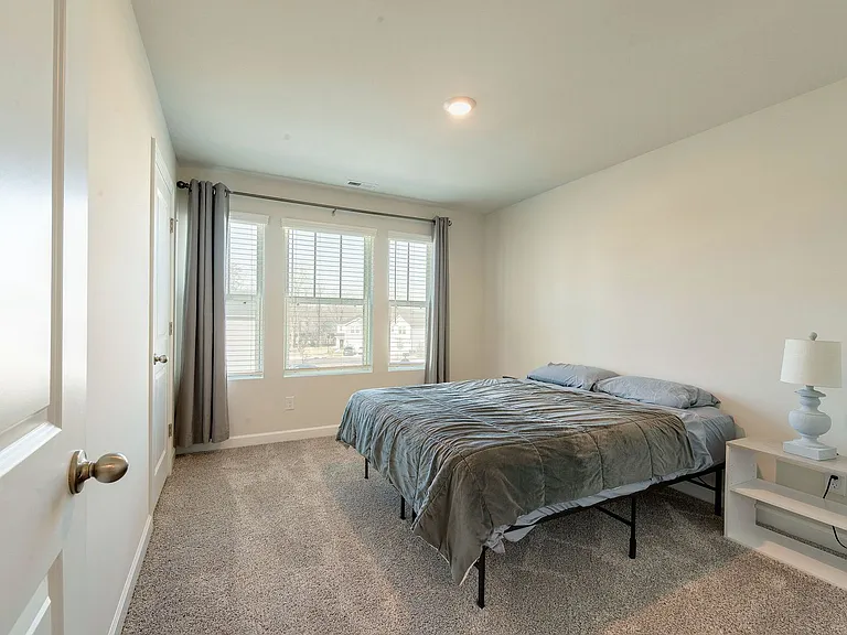 4009 Woodland View Dr — Photo 38