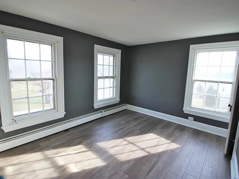 344 Hodgson St #4 — Photo 1