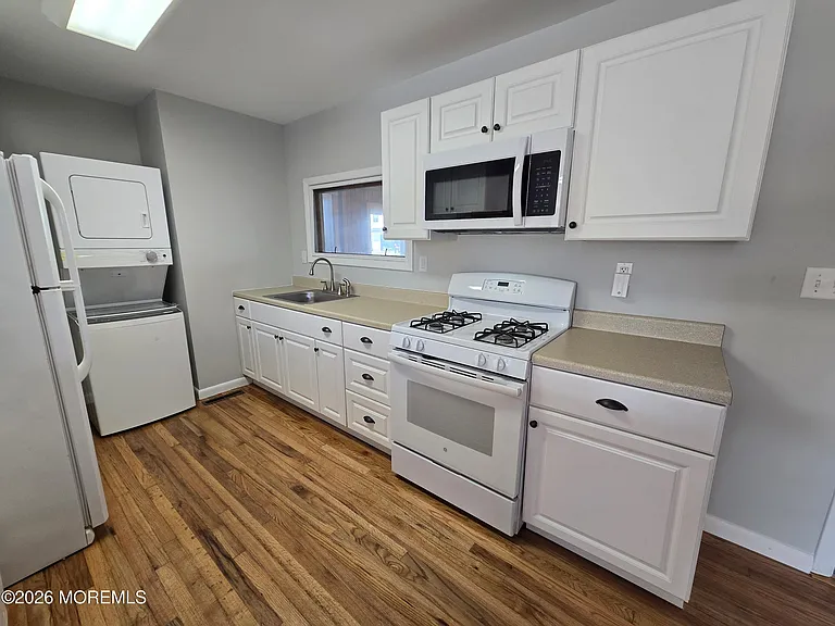 106 E Granada Dr — Photo 9