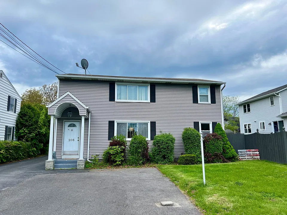 205 Buckley Rd #2
