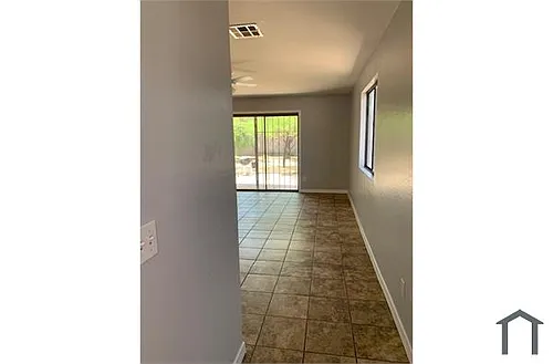 3525 W Melvin St Photo 1