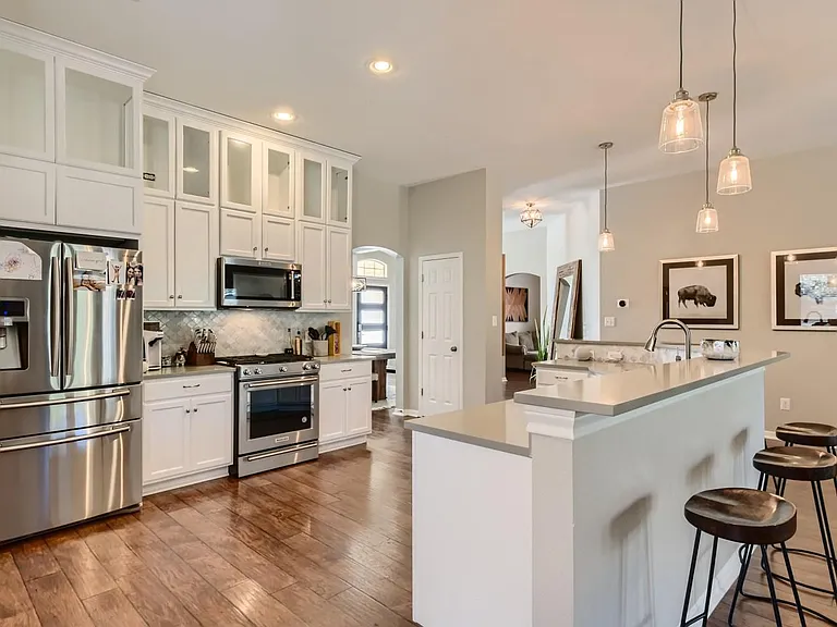 9013 Ovalla Dr — Photo 9