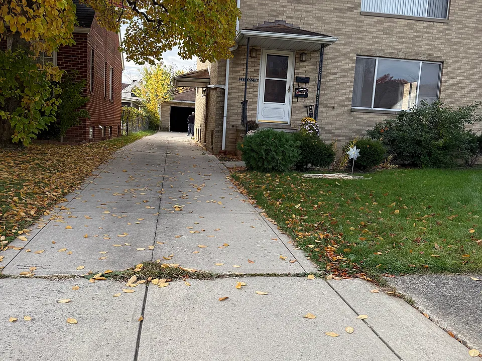 2217 North Ave #1