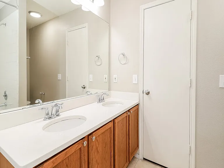 3317 Bentgate Ct — Photo 11