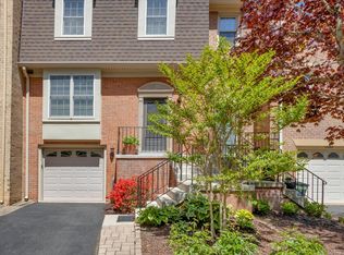 7750 Shootingstar Dr, Springfield, VA 22152