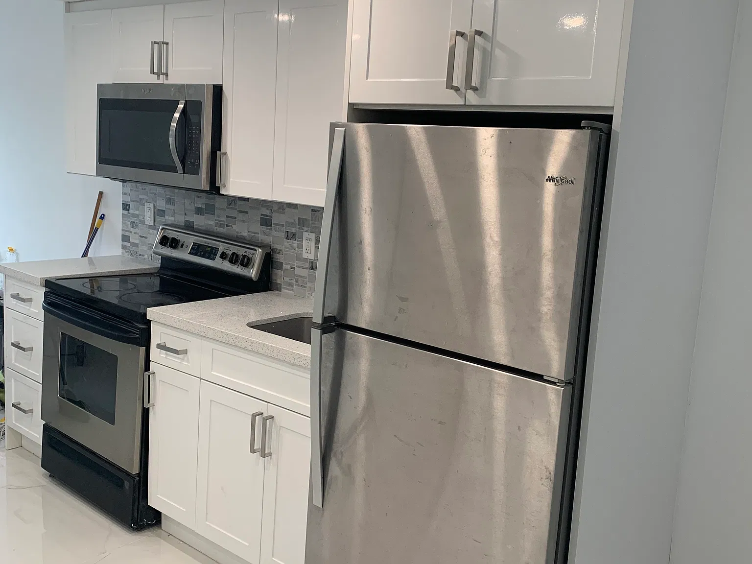2 bed, 680 sqft, $2,200 — Photo 3