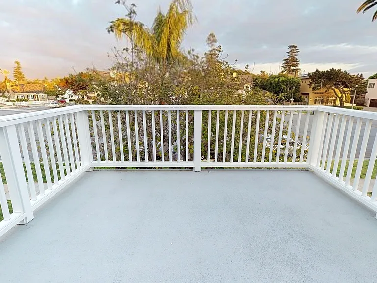 1104 Isabella Ave — Photo 24