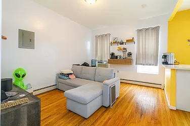 323 Concord Avenue, #1