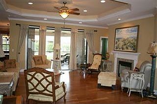 4th image of 2047 Annsdale Dr