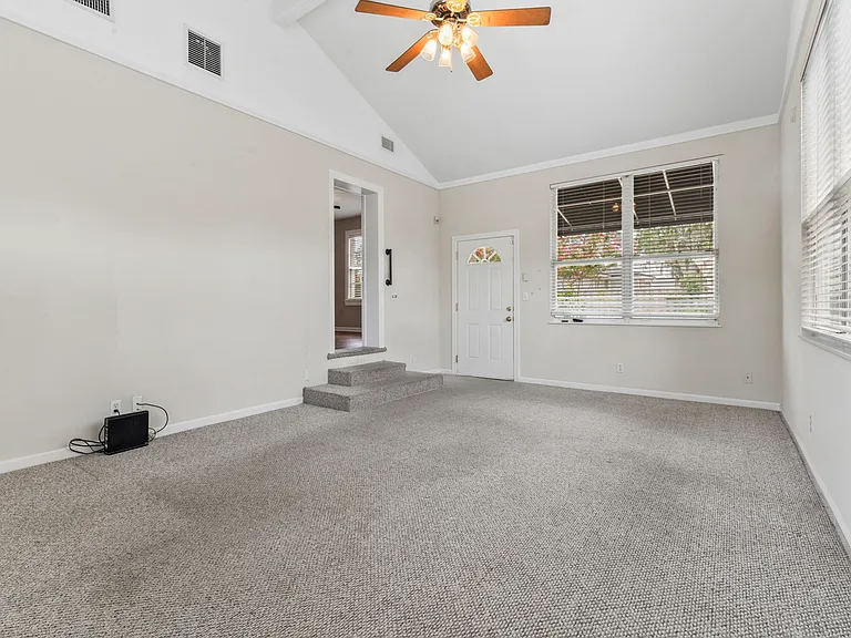 1326 Pinetree Rd — Photo 29