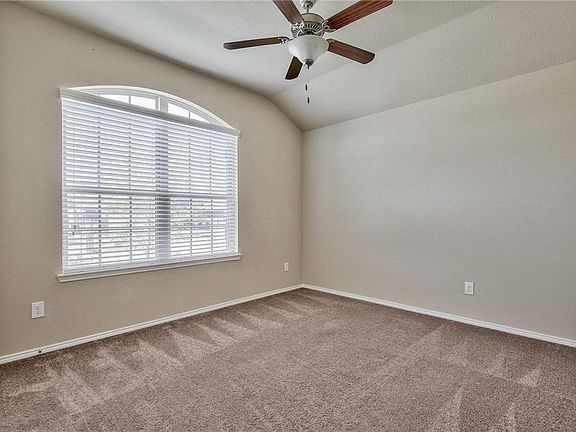 4th image of 151 Blair Dr