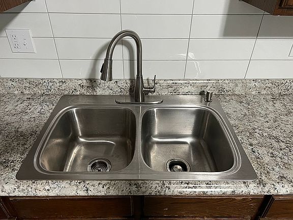 5th image of 7856 Elm St APT 3