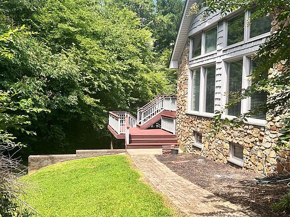 2nd image of 101 Forest Cliff Ct NE