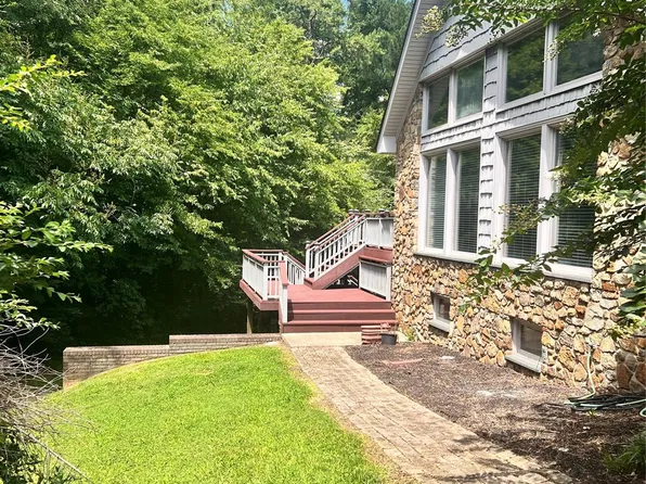 101 Forest Cliff Ct NE, Concord, NC 28025