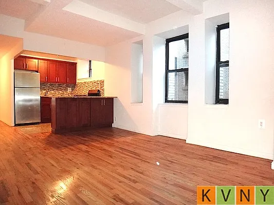 Rented by KVNY Soho | media 11
