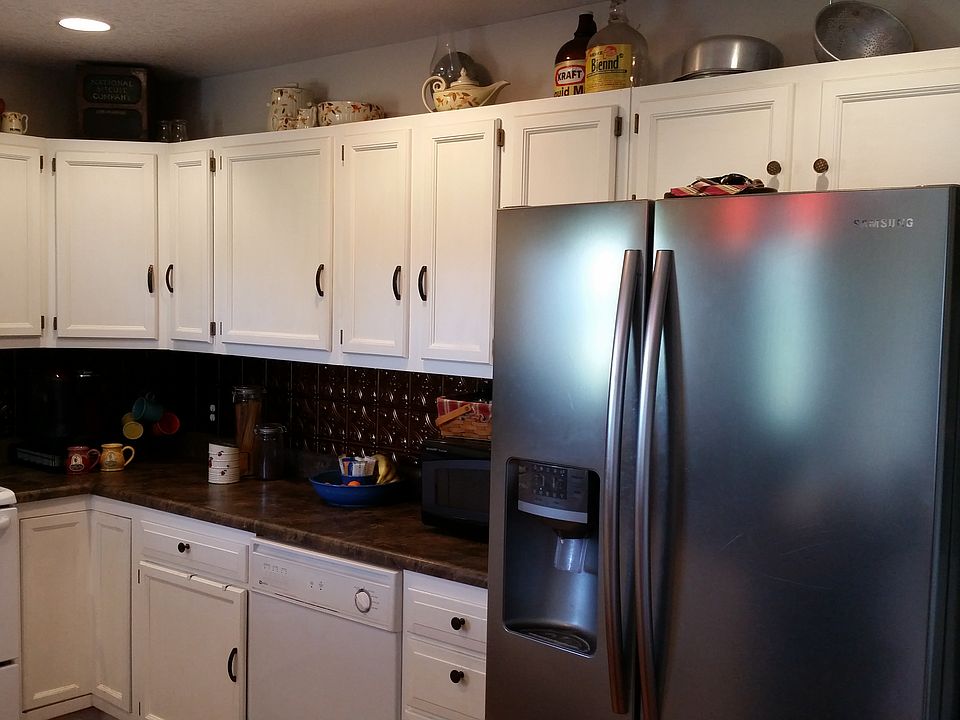 Tons of cabinet space!!
