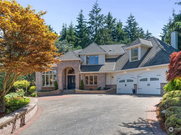 6101 Nahane West NE, Tacoma, WA 98422