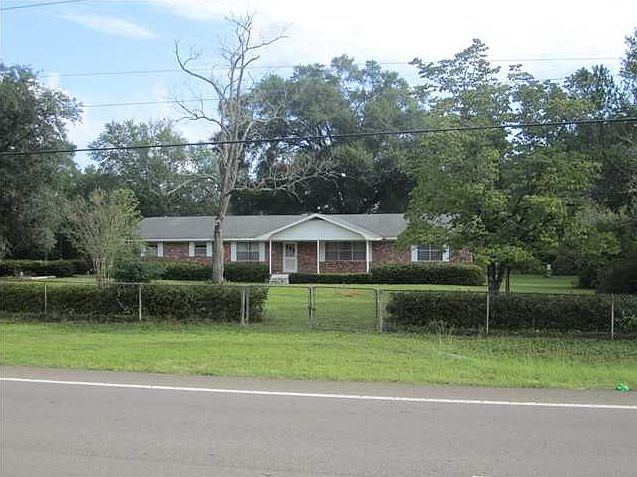 1st image of 3225 E James Lee Blvd