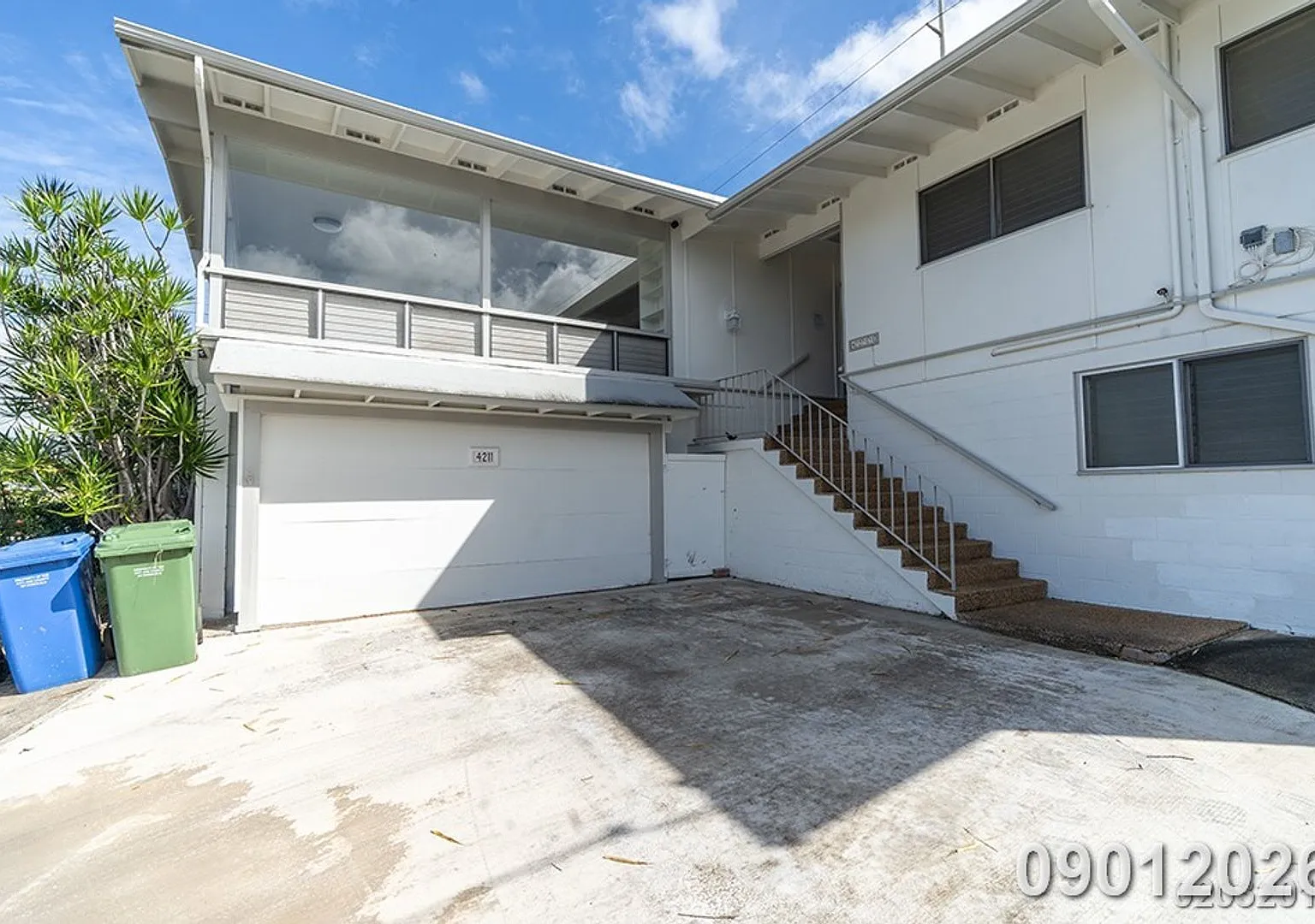 4211 Halupa Street Beautiful 2bd 1ba - In Foster Village — Photo 2
