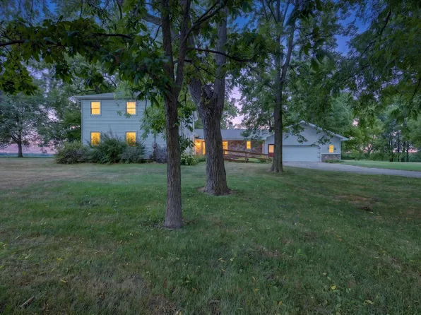 11012 Green Lake Rd, Middleville, MI 49333